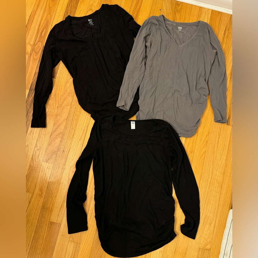 Old Navy maternity tops